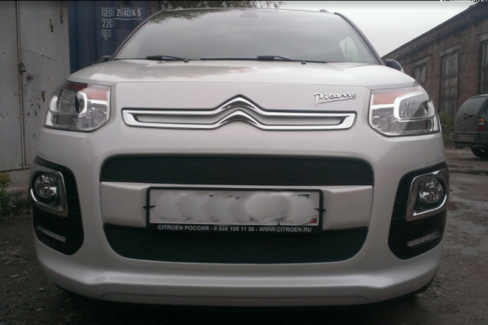 Защита радиатора "Standart" Citroen C3 Picasso (2012-2016) чёрная купить недорого с доставкой в Курган