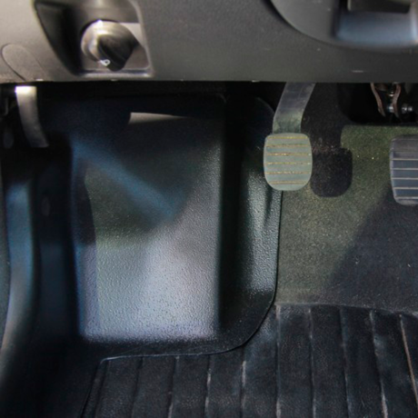 Накладки на ковролин передние "АртФорм" для Renault Duster (2011-2015 г.в.) 2 штуки купить недорого с доставкой в Курган