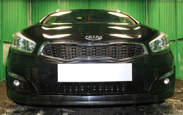 Защита радиатора "Standart" Kia Ceed (2015-2018) верх, чёрная (Comfort, Classic) купить недорого с доставкой в Курган