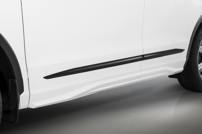 Накладки на двери Volkswagen Tiguan (2020-н.в.) купить недорого с доставкой в Курган