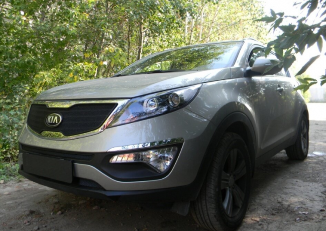 Защита радиатора "Standart" Kia Sportage (2010-2014) верх, чёрная купить недорого с доставкой в Курган