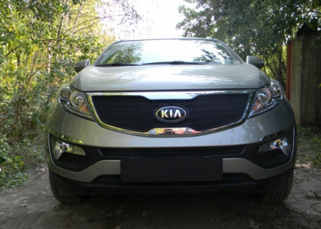 Защита радиатора "Standart" Kia Sportage (2010-2014) верх, чёрная купить недорого с доставкой в Курган